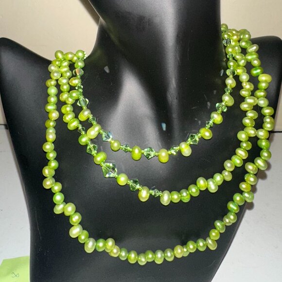 Lime Freshwater Pearls & Peridot Swarovski Set - Picture 1 of 2
